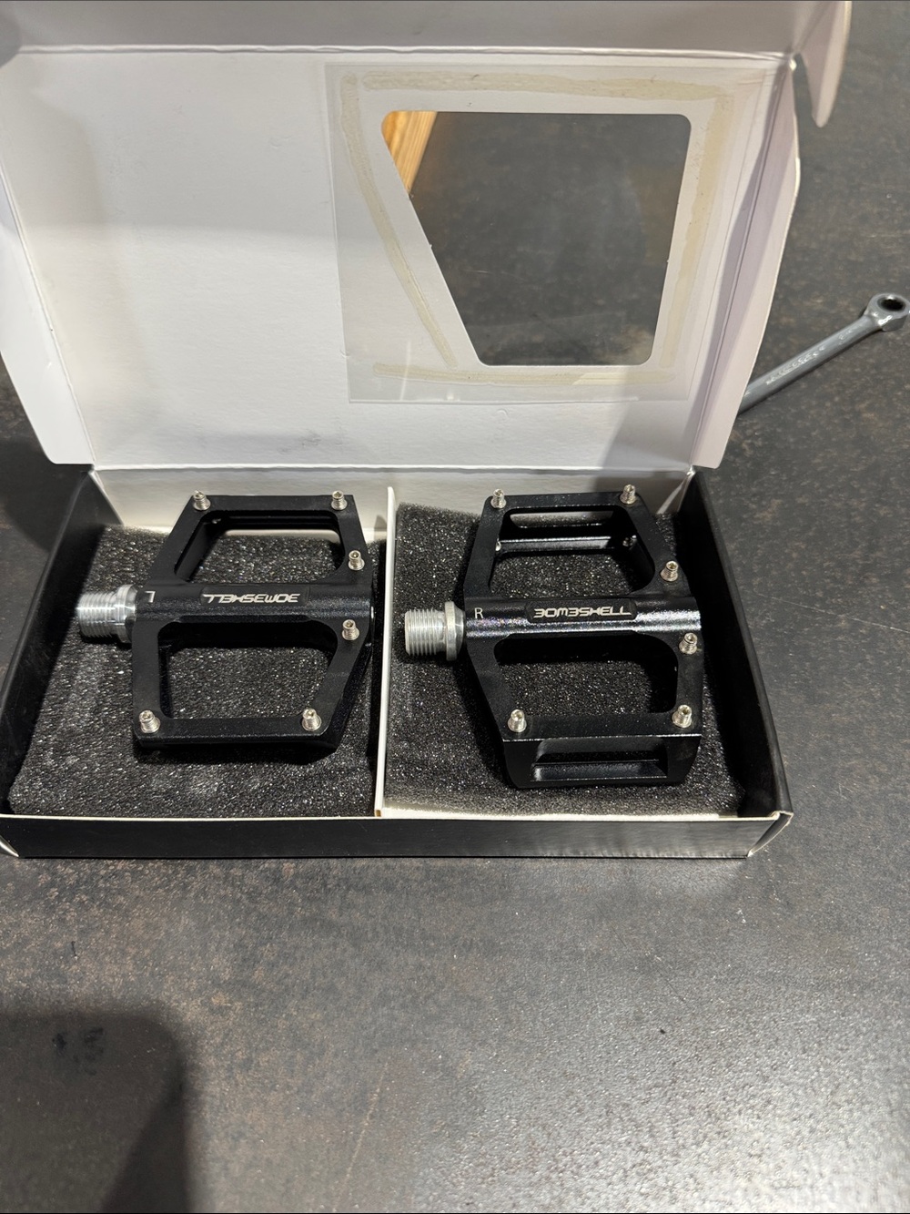 Bombshell micro pump pedals